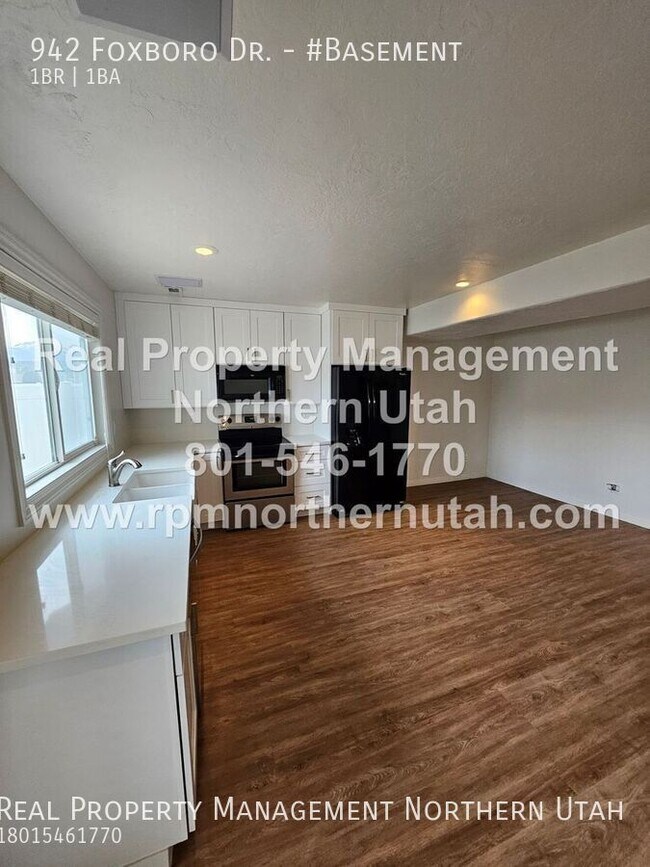 Building Photo - 942 Foxboro Dr