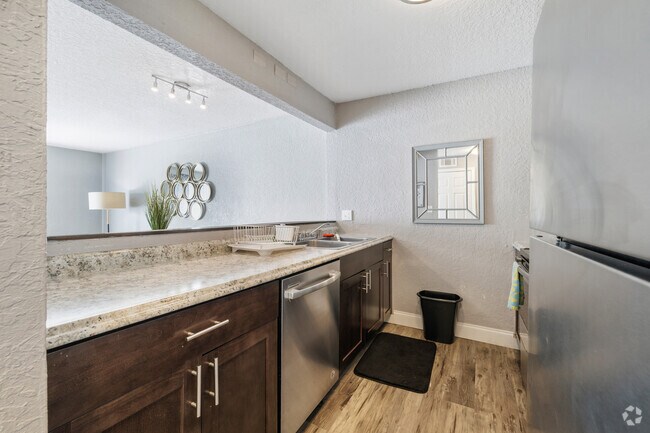 2BR, 2BA - 900SF - Kitchen - z-071425-Laurel Gardens