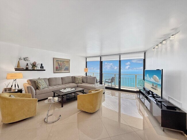 Building Photo - 3000 N Ocean Dr