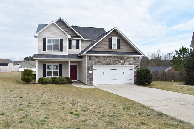 Building Photo - 3 bed 2.5 Bath Minutes from Lillington