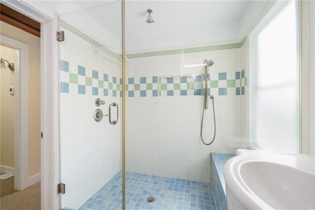 Building Photo - 272 Boulevard