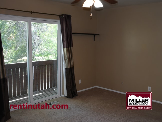Building Photo - Beautiful Murray 2 Bedroom Townhouse For Rent!!