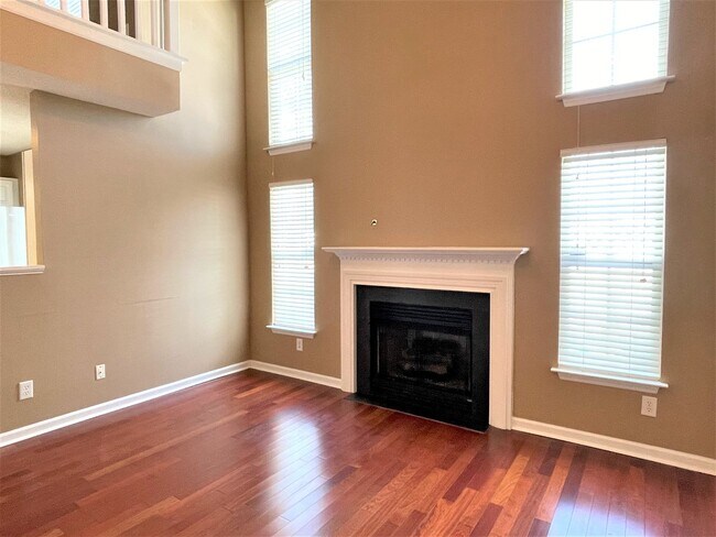 Building Photo - 1160 Parsons Pl