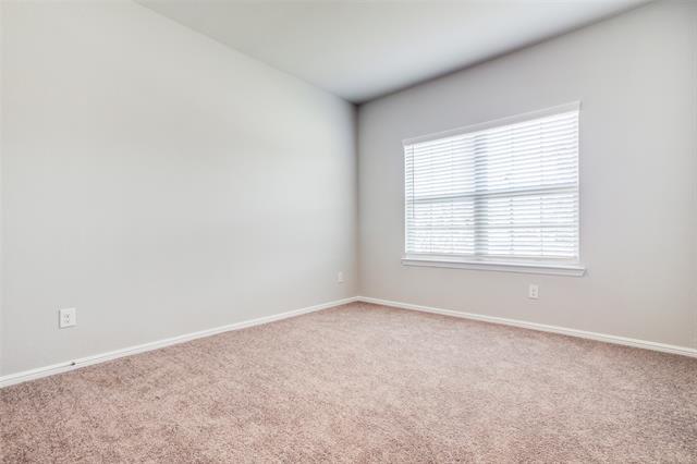 Building Photo - 936 Violet Wy