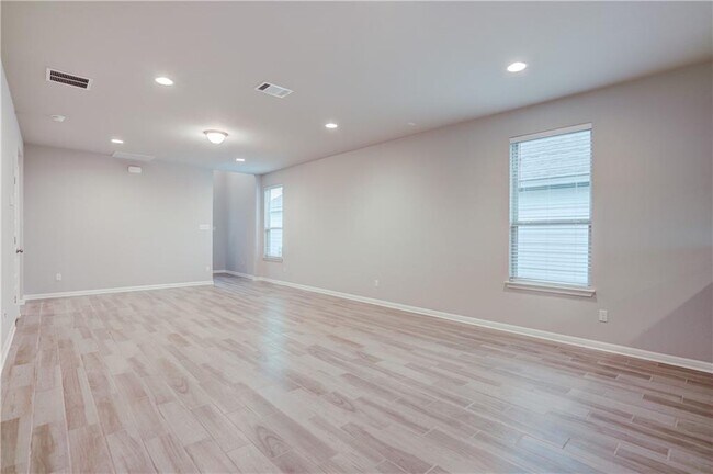 Building Photo - 309 Unforgiven Ln