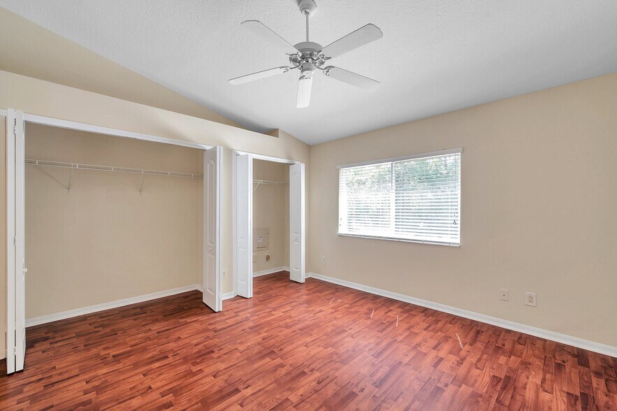 Building Photo - 31240 Claridge Pl