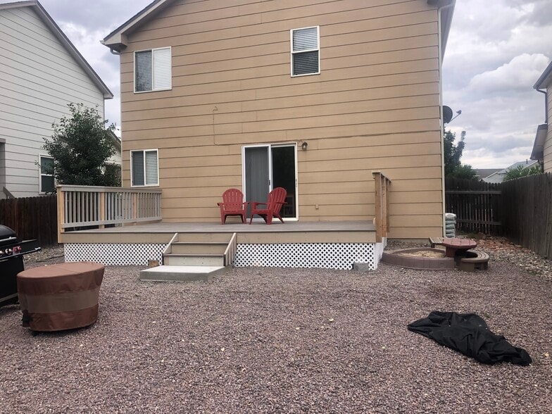 New back deck - 5812 Brennan Avenue