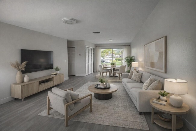 Building Photo - 3930 Crystal Lake Dr