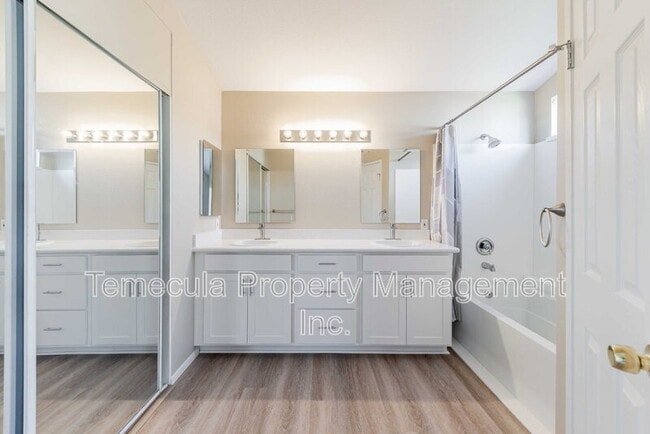 Building Photo - 30472 Bogart Pl