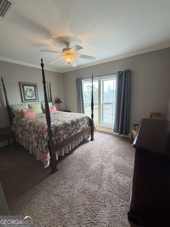 Building Photo - 102 Riverfront Cir