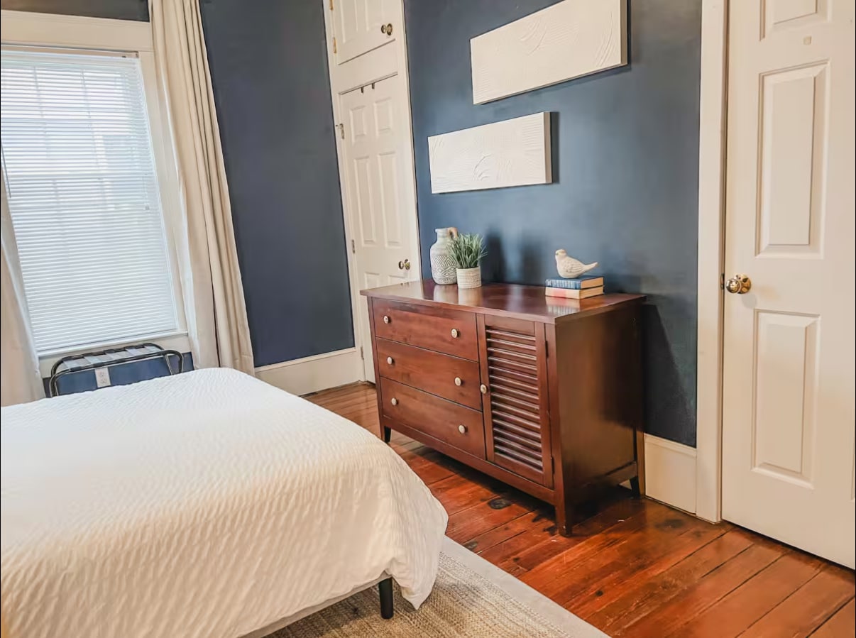 Bedroom 2 - 405 Morson St