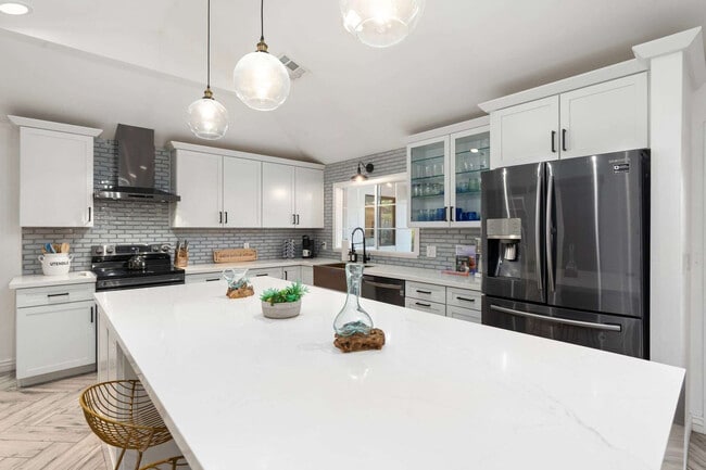 Building Photo - 13034 N 48th Pl