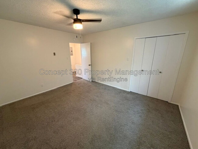 Building Photo - 327 Molino Ave