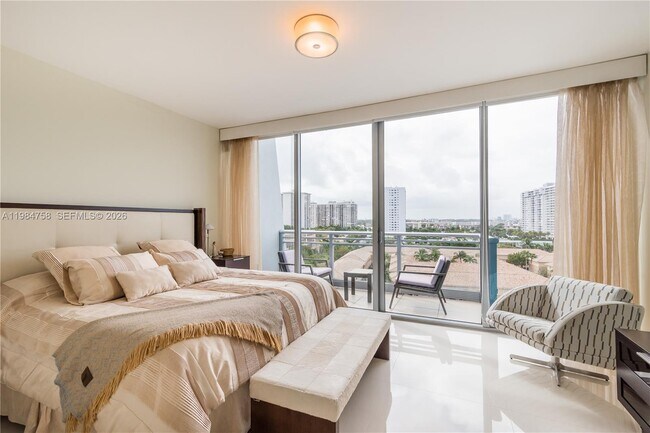 Building Photo - 2950 NE 188th St