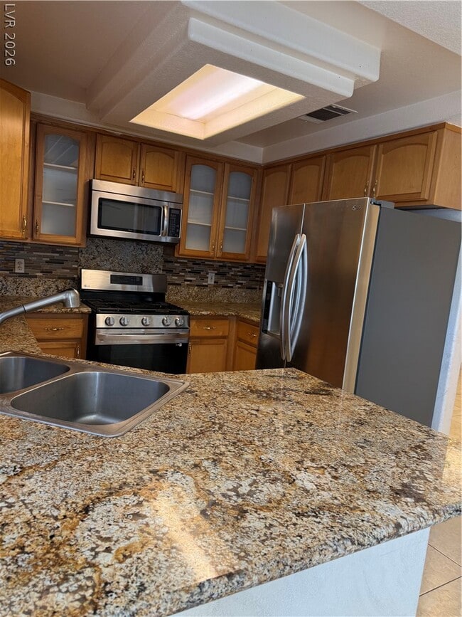 Building Photo - 9764 Sedona Shrine Ave