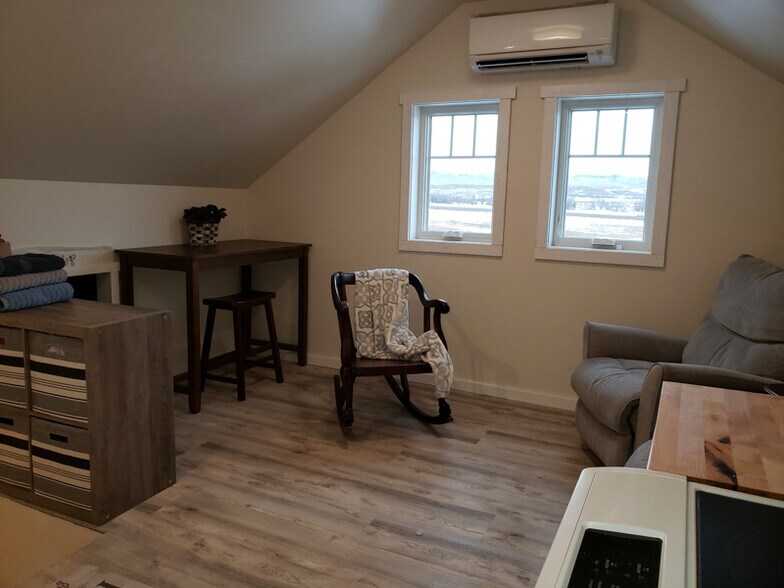 Building Photo - 42 Prairie Ln