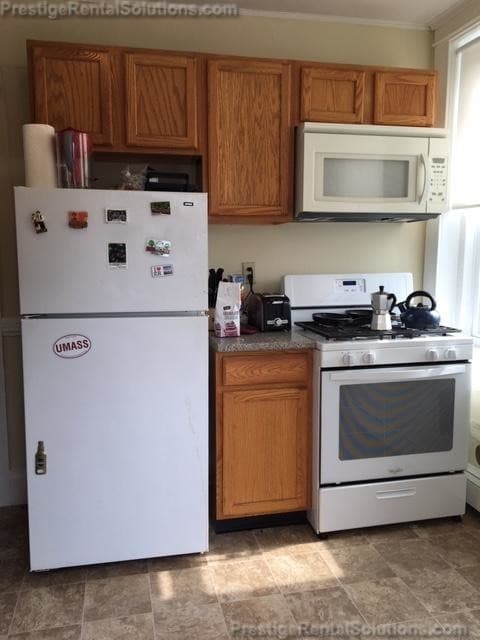 Building Photo - 81 Empire St