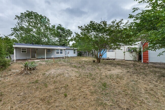 Building Photo - 2908 Scottsbluff Dr