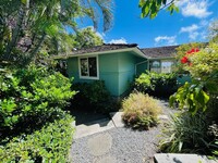 Building Photo - One and a half blocks to beautiful Lanikai...
