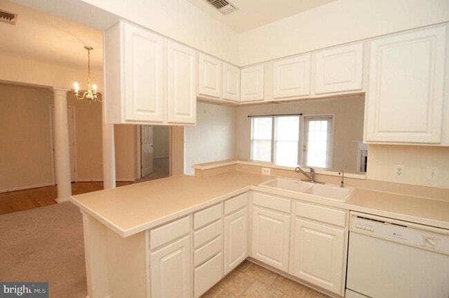 Building Photo - 2921 Deer Hollow Way