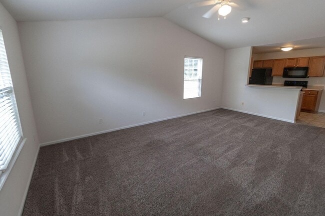 Building Photo - 3300 E St Charles Rd