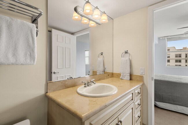 Building Photo - 3594 S Ocean Blvd