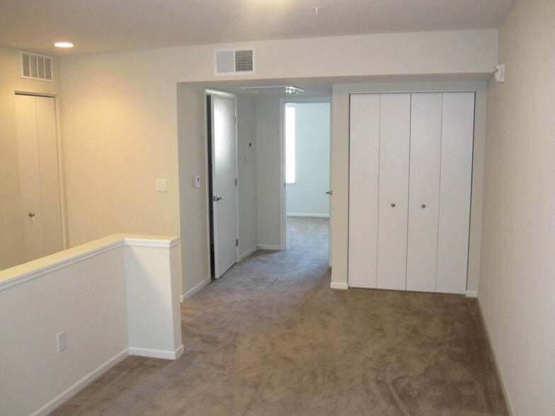 Building Photo - 1601 Colorado Apartments