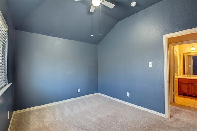 Building Photo - 9017 Hawley Dr