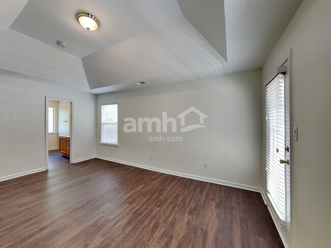 Building Photo - 512 Grantham Ln