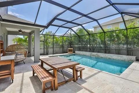 Building Photo - 7603 S De Soto St