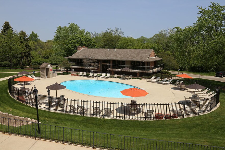 Serafino Square Luxury Apartments 9993 W North Ave Milwaukee WI 53226