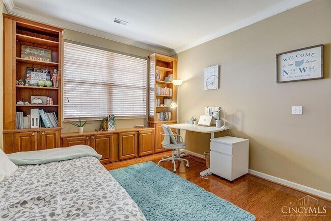 Building Photo - 6821 Gentry Ln