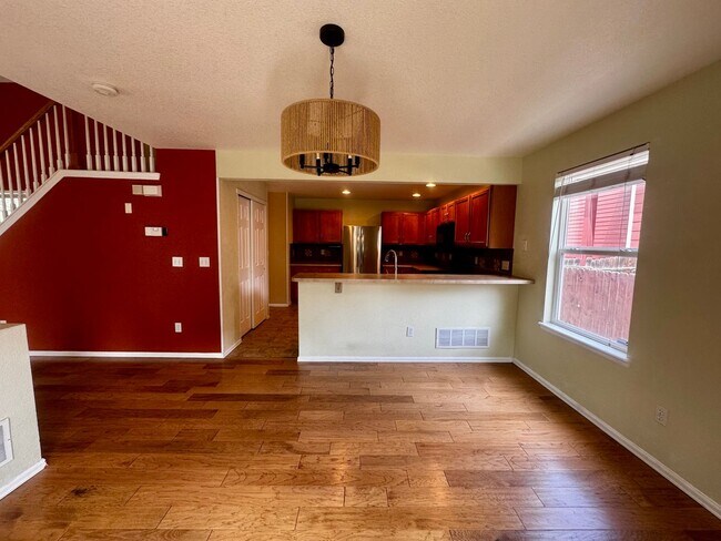 Building Photo - 3 Bedroom Home with Basement in Stetson Hills