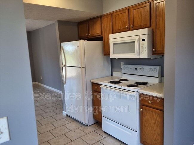 Building Photo - 145 Pointers Ct