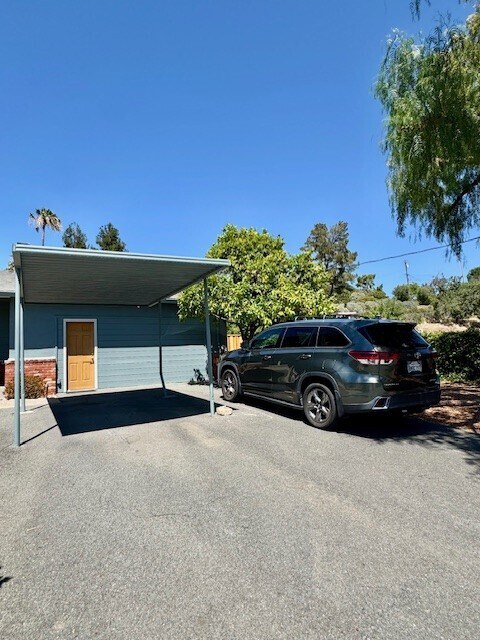 Building Photo - 5117 Myrtle Dr