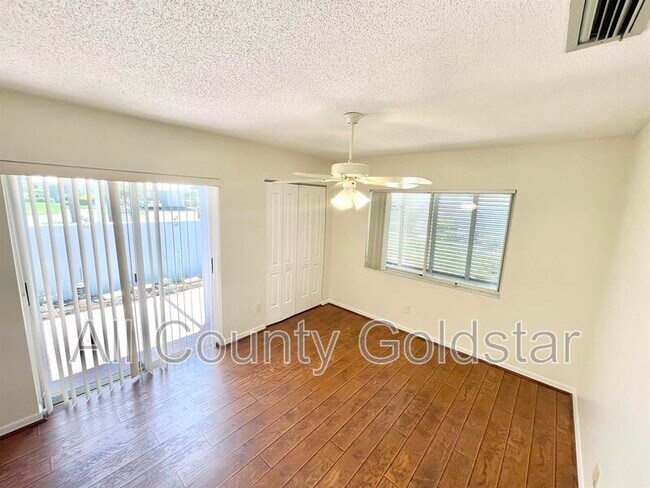 Building Photo - 437 Wexford Cir