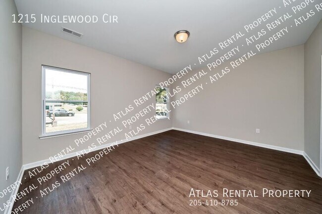 Building Photo - 1215 Inglewood Cir