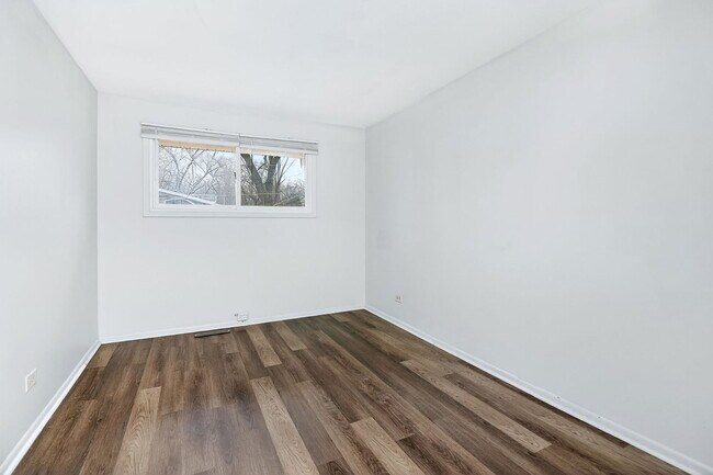 Building Photo - 1319 Highland Ave