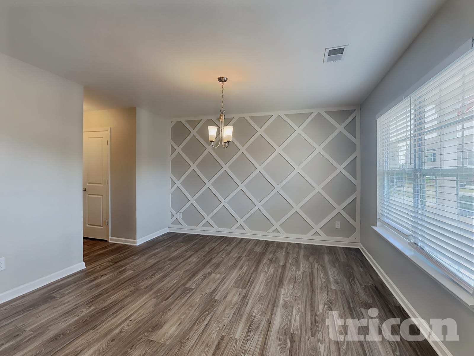 Building Photo - 317 Persian Ct