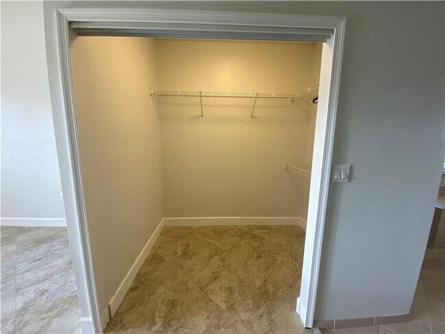 Building Photo - 327 SW 188th Terrace