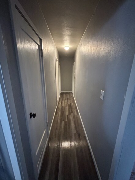 Building Photo - 1615 Iowa Ave