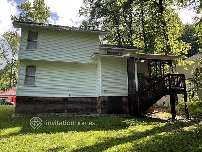Building Photo - 3725 Oakwood Rd