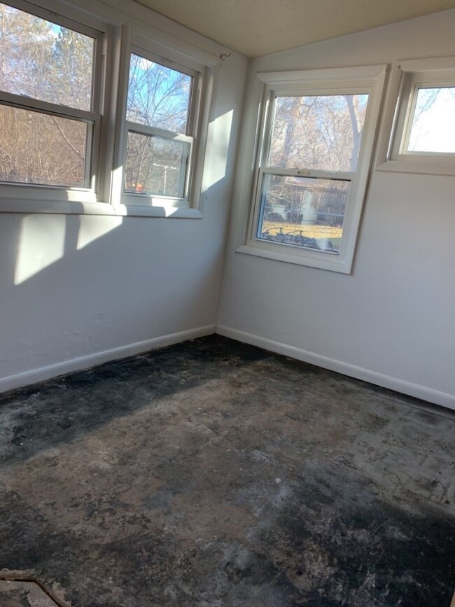 Building Photo - 1312-1314 Castlerock Drive