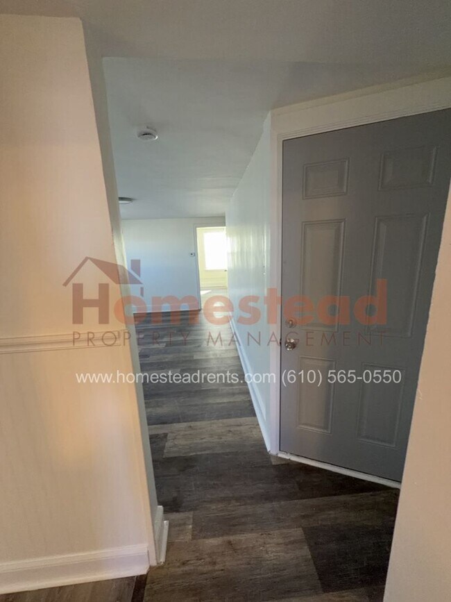 Building Photo - 20 Marshall Ave