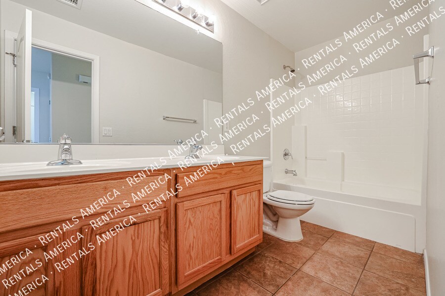 Building Photo - 6718 S Garnet Way