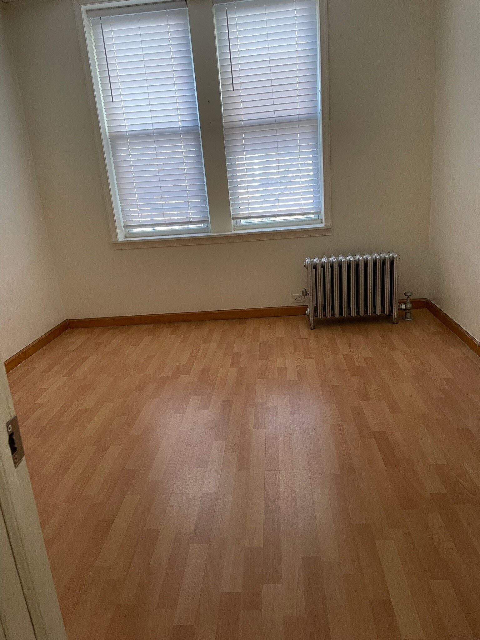 Bed 3 - 2333 E 24th St