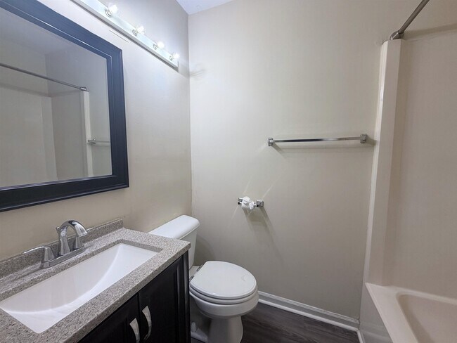 Building Photo - 1100 Possum Trot Rd