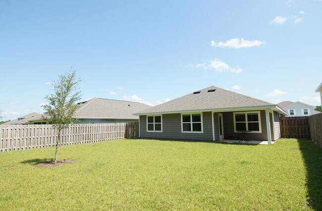 Building Photo - 334 This Way