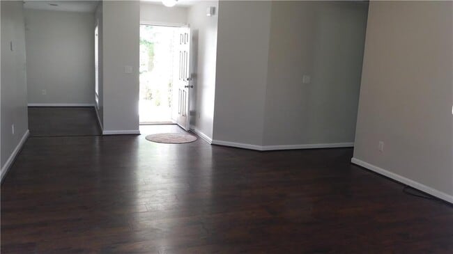 Building Photo - 1562 Langdon Park Dr