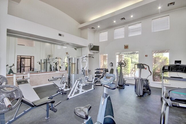 Building Photo - 16013 S Desert Foothills Pkwy